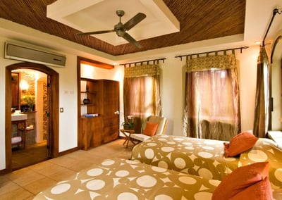 Luxury Villa Photo #27
