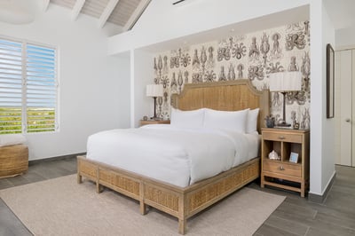 Luxury Villa Photo #37