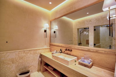 Luxury Villa Photo #37