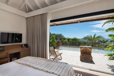 Luxury Villa Photo #17