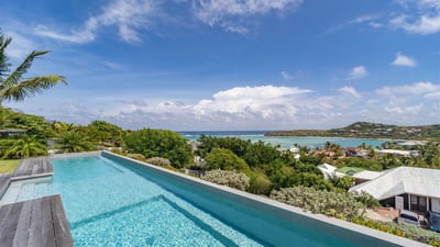 Luxury Villa Photo #7