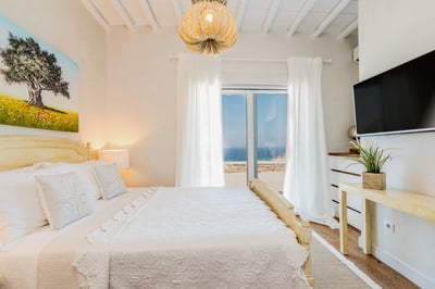 Luxury Villa Photo #25