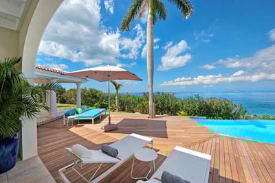Luxury Villa Photo #3