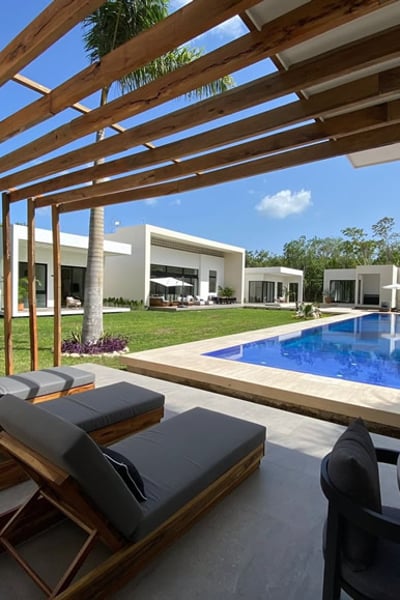Luxury Villa Photo #13