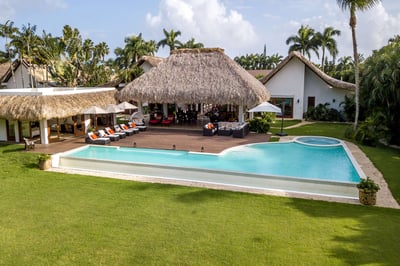 Luxury Villa Photo #2