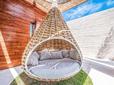 Luxury Villa Photo #8