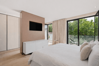 Luxury Villa Photo #13