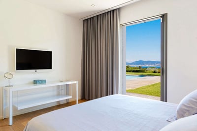 Luxury Villa Photo #24