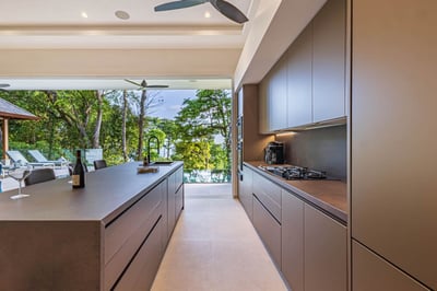 Luxury Villa Photo #21