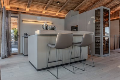 Luxury Villa Photo #6