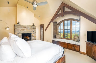 Luxury Villa Photo #11