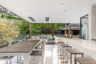 Luxury Villa Photo #15