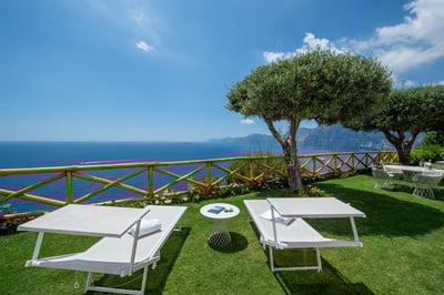 Luxury Villa Photo #7