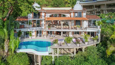 Conchas Chinas,Villa Alexa