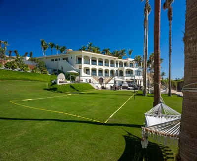 Luxury Villa Photo #13