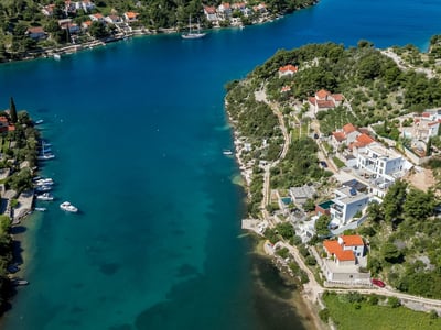 Luxury Villa Photo #44