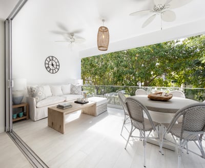 Luxury Villa Photo #4