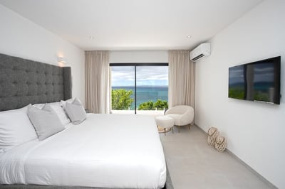 Luxury Villa Photo #36
