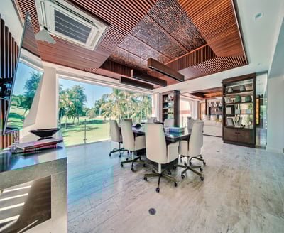 Luxury Villa Photo #7