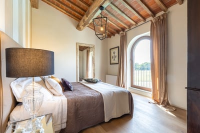 Luxury Villa Photo #24