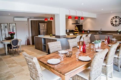 Luxury Villa Photo #15