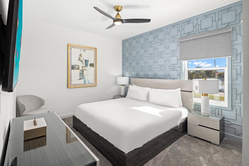 High Roller at Harbor Island Beach Club