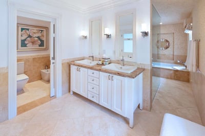 Luxury Villa Photo #13