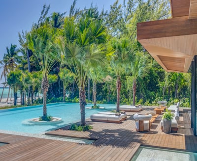 Luxury Villa Photo #6