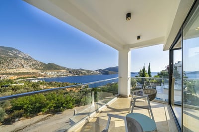 Luxury Villa Photo #15