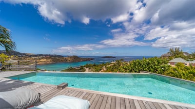 Luxury Villa Photo #9