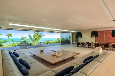 Luxury Villa Photo #4