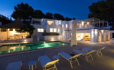 Luxury Villa Photo #7