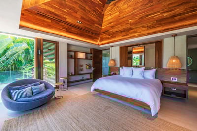 Luxury Villa Photo #34