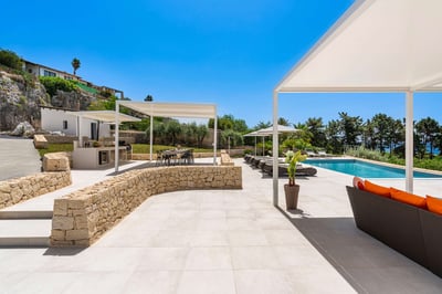 Luxury Villa Photo #6