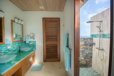 Luxury Villa Photo #15