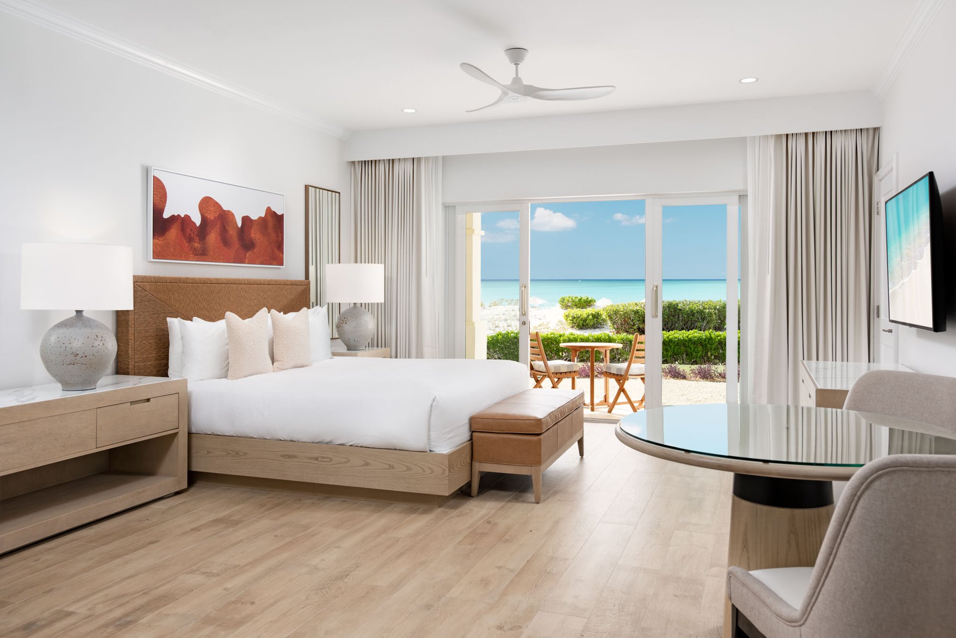 Deluxe Oceanfront Studio at Alexandra Resort - 2