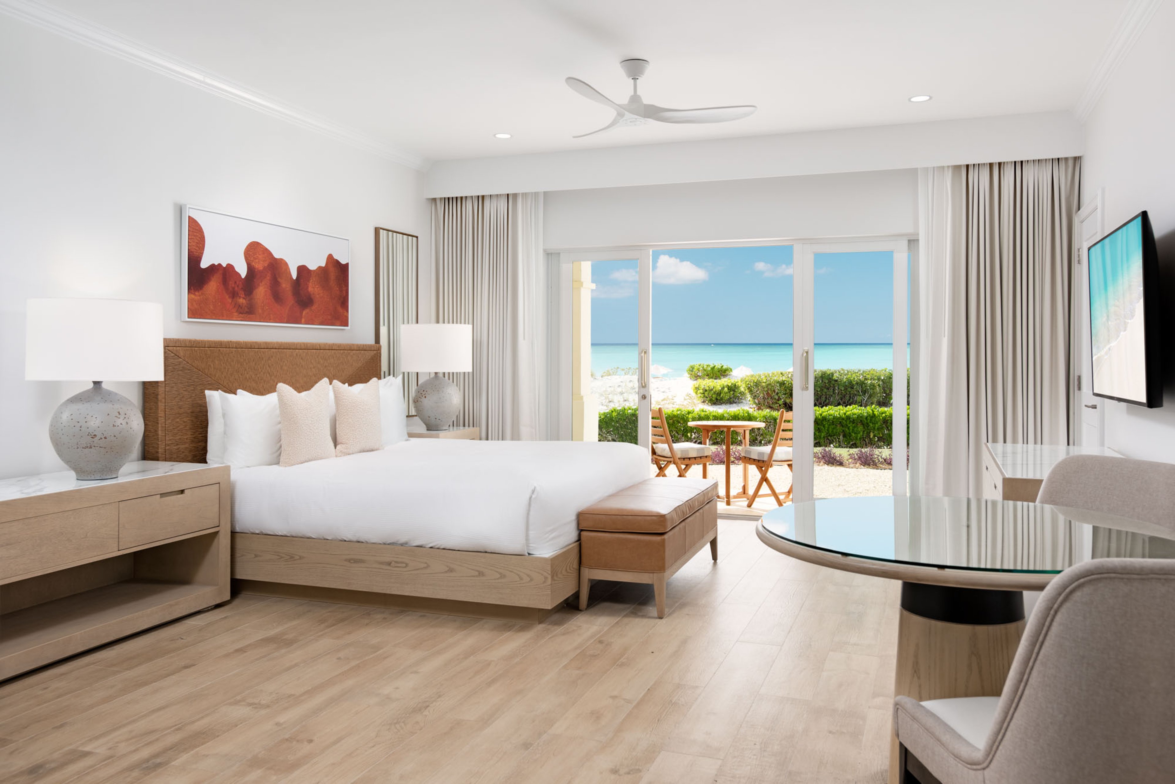 Deluxe Oceanfront Studio at Alexandra Resort - 2