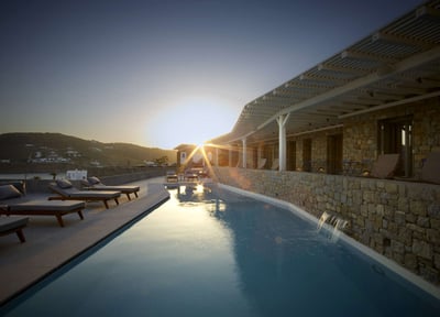 Luxury Villa Photo #4