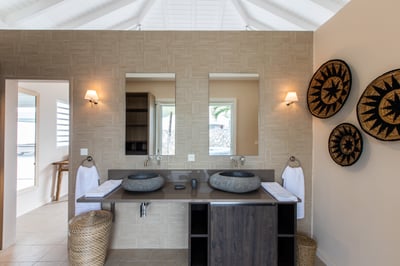 Luxury Villa Photo #32
