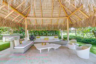 Luxury Villa Photo #15