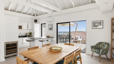 Kitchen & Dining Area