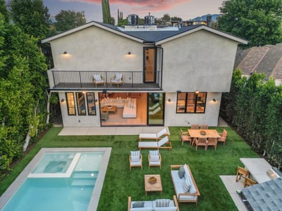 Luxury Villa Photo #13