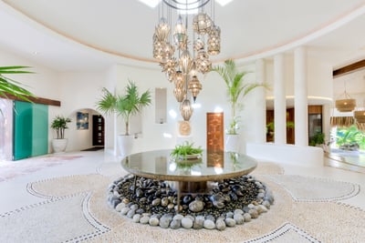 Luxury Villa Photo #20
