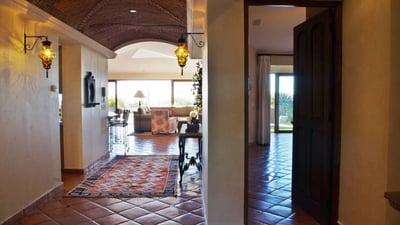 Luxury Villa Photo #34