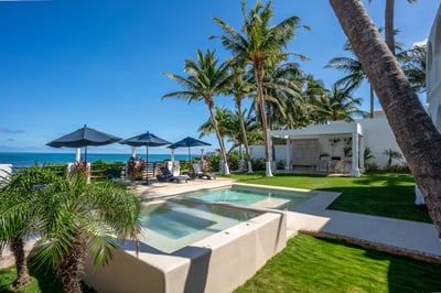 Luxury Villa Photo #14