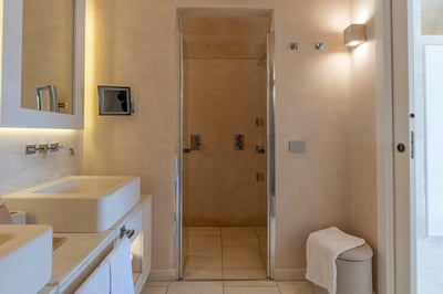 Luxury Villa Photo #44