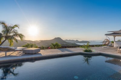 Luxury Villa Photo #7