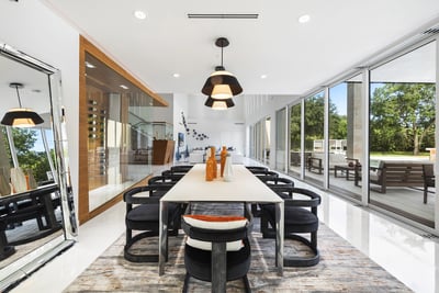 Luxury Villa Photo #16