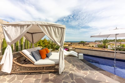 Luxury Villa Photo #9