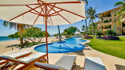 Luxury Villa Photo #29